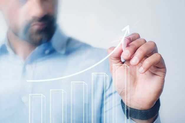 man-giving-business-presentation-using-high-technology-digital-pen_optimized.jpg